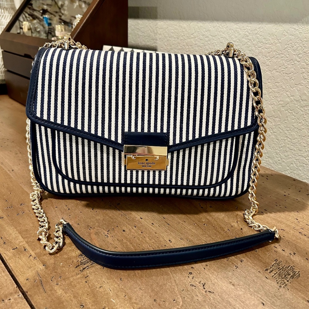Kate Spade NWOT Carey Medium Flap Shoulder Bag